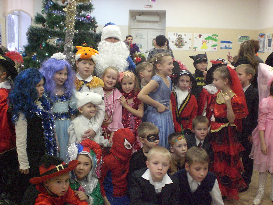 Новогоднее представление 'Я - Дед Мороз'